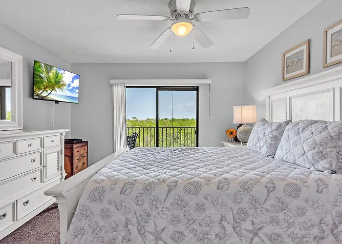 Bayshore Yacht & Tennis 205 Holiday home
