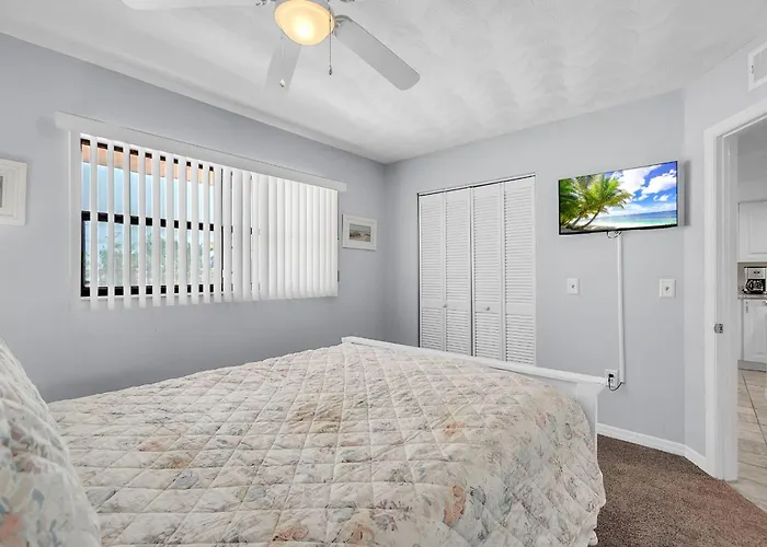 Holiday home Bayshore Yacht & Tennis 205 *